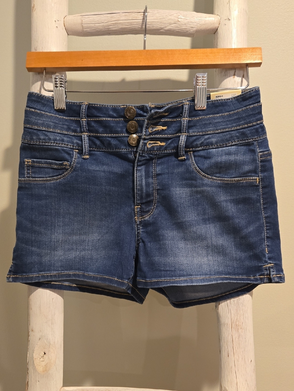 SO TripleButton Dark Blue Denim Jean Shorts Ultimate Shortie Superstretch Size 5